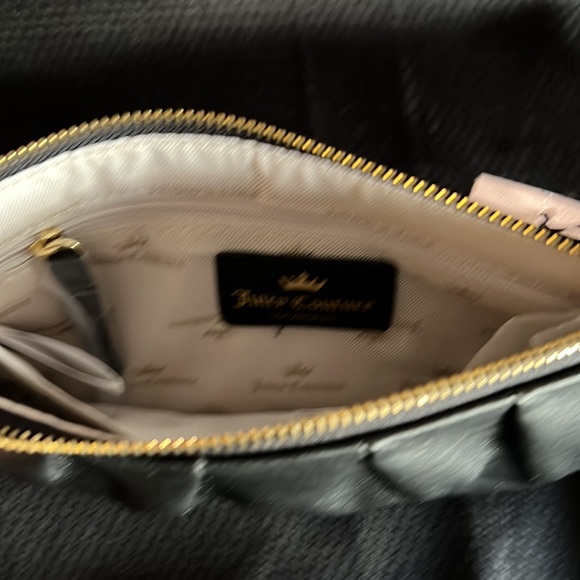 Juicy Couture | Black Wristlet Clutch | OS | NWT | Gold Crown Metal Emblem - Picture 4 of 8